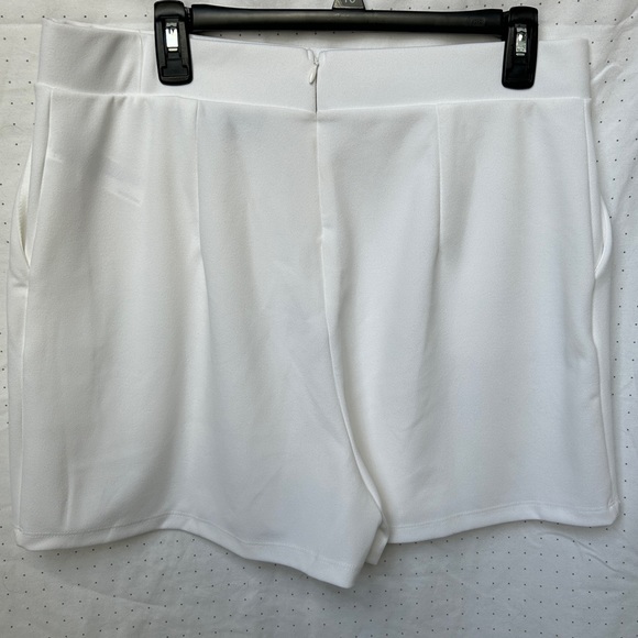 NWT Faux Wrap Skort - Picture 2 of 5